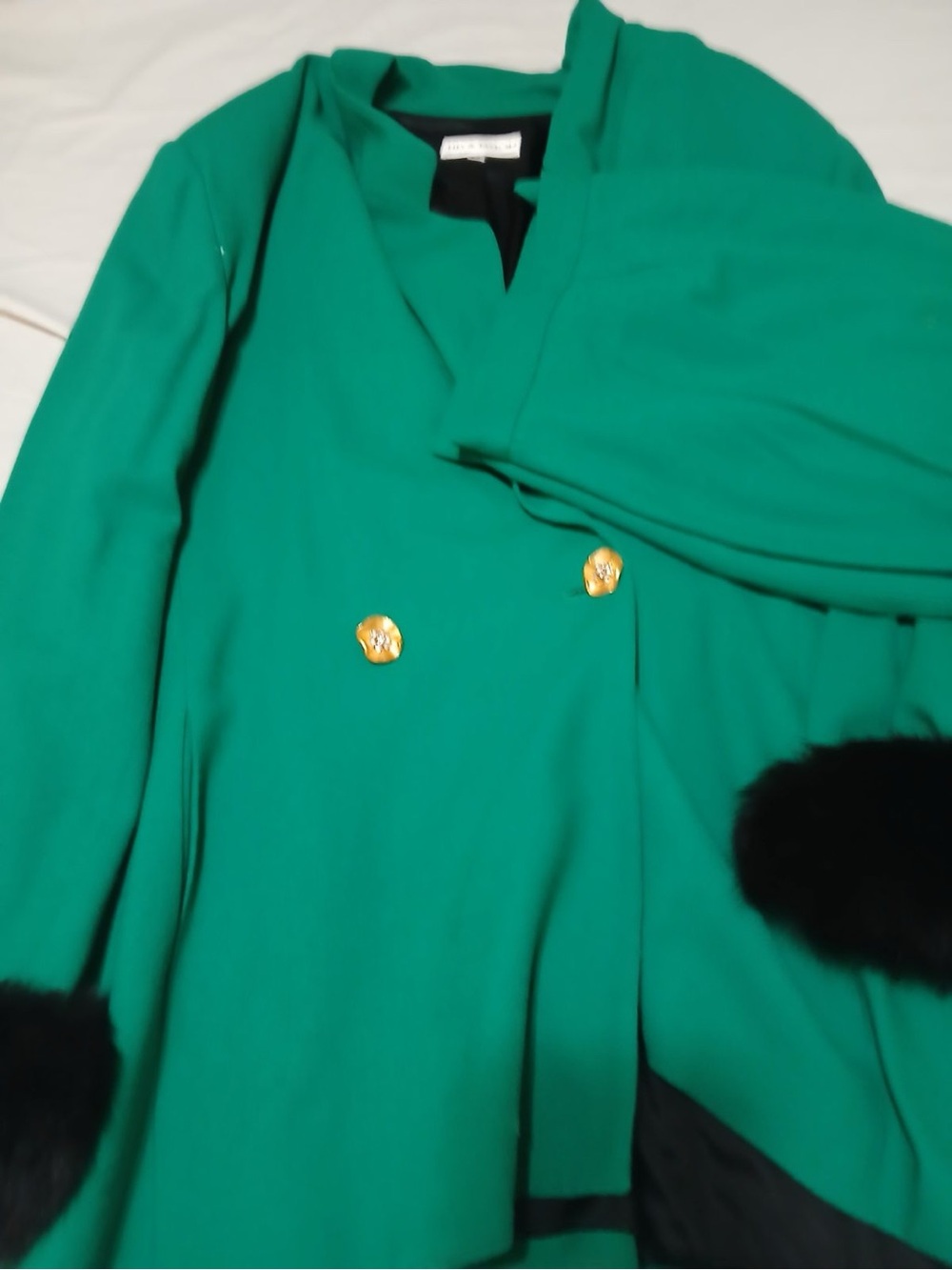 Green Double-Breasted Women's Coat with Faux Fur Cuffs & matching pants